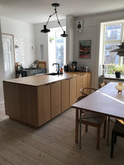 Vores lejlighed er en lille perle midt i københavn. Hvad du ser på billederne, v Copenhagen, Denmark Nyrenoveret lejlighed med sydvendt altan Entire condo vacation rental 557023988583689864