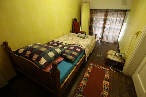 Hi there! we are three flat mates inviting you to stay in our spare rooms. We li Athens, Greece The monumental house -Solo room Private room in home vacation rental 15046716