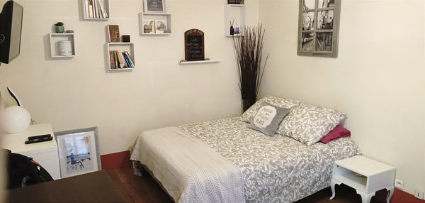 At the foot of the Place du General Beuret and its fountain, my studio, well equ Paris, France ❤️Sweetness Typical Parisian Village❤️ Entire rental unit vacation rental 857573