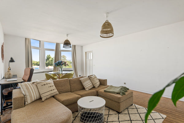 Fully equipped centrally located apartment near Antwerp city perfect for vacatio Antwerp, Belgium Near ❤️ Antwerp, next to Station, w/Netflix 4K Entire rental unit vacation rental 688910151804269794