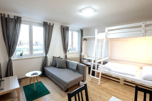 Nice Cozy Flat Schönbrunn Palace<br /><br />This beautiful apartment is complete  Cozy Flat Schönbrunn |GRATIS Parken| 2 Min. zur U4 Entire rental unit vacation rental 47251011