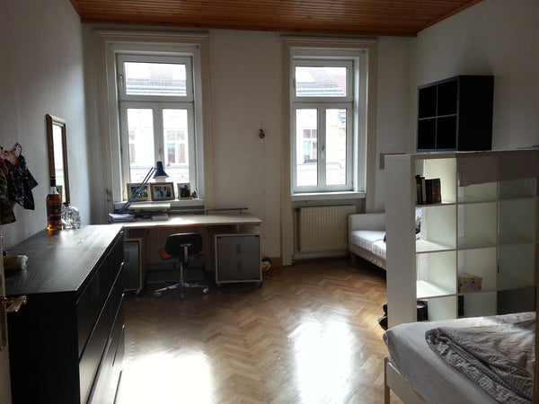 Die Wohnung befindet sich im 7ten Bezirk, nur wenige Gehminuten von der Stadthal Vienna, Austria Großzügige Altbauwohnung Entire rental unit vacation rental 6321183