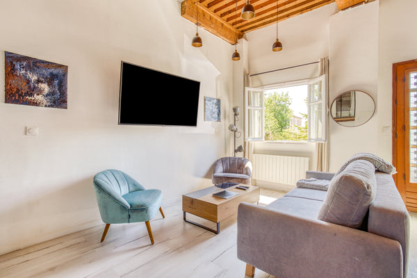 Close to Croix-Paquet station, this charming flat is the perfect lodging for fam  GuestReady - Apartment for 4 with jacuzzi Entire rental unit vacation rental 684057587867507228