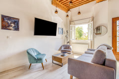 Close to Croix-Paquet station, this charming flat is the perfect lodging for fam  GuestReady - Apartment for 4 with jacuzzi Entire rental unit vacation rental 684057587867507228