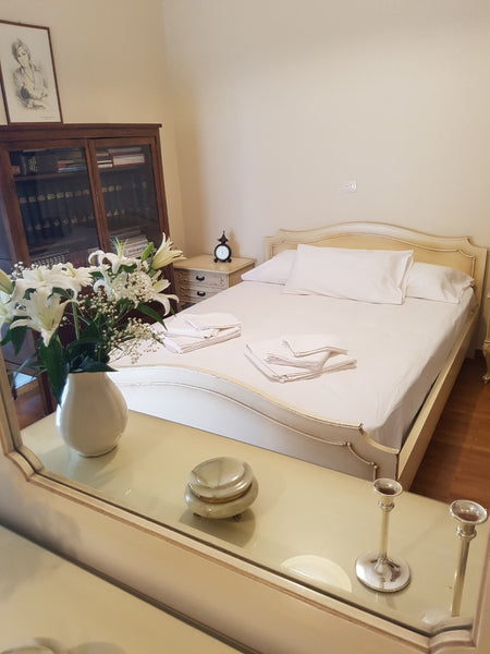 Lovely and cosy appartment at the heart of Athens, situated in the historical ce Athens, Greece Feel at home in the heart of Athens Entire rental unit vacation rental 35516226