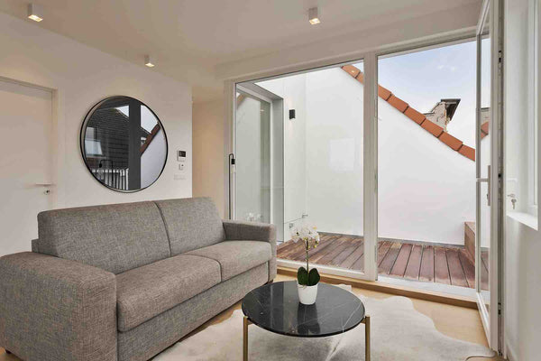 NEW LISTING - Kick back and relax in this calm, stylish space. Ideal for short o Antwerp, Belgium Modern 1-bedroom apartment Entire condo vacation rental 54055075