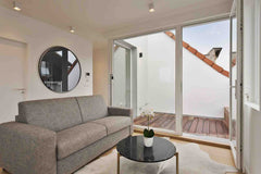 NEW LISTING - Kick back and relax in this calm, stylish space. Ideal for short o Antwerp, Belgium Modern 1-bedroom apartment Entire condo vacation rental 54055075