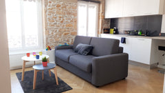 • TRÈS LUMINEUX • STUDIO COCON SOUS LES TOITS EN PLEIN COEUR ANIMÉ DE LA VILLE • Lyon, France ƸӁ̴Ʒ La Cabane Aux Papillons ƸӁ̴Ʒ cosy ƸӁ̴Ʒ central Entire rental unit vacation rental 35827189