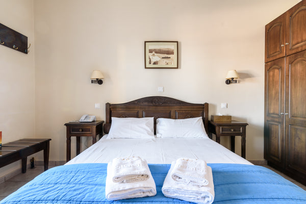 A newly renovated private room  within a small complex of apartments, with a pri Greece Oia Santorini studio shared pool & breakfast Entire rental unit vacation rental 50128797