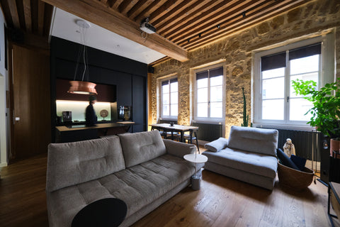 Appartement très spacieux 70m2, moderne et minimaliste, situé à deux pas de l'hy Lyon, France Grand appart de caractère à deux pas du Vieux Lyon Entire rental unit vacation rental 771466409364651289