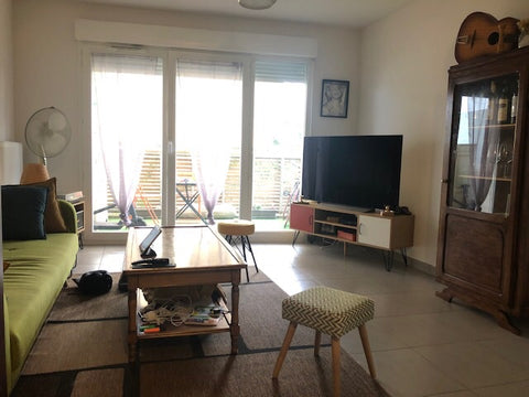 Appart 50m2 à 10 minutes de Bordeaux et 40 minutes du Bassin d’Arcachon (Cap fer Mérignac, France Appart propre, sympa, moins de 10 min de Bordeaux! Entire rental unit vacation rental 31148243