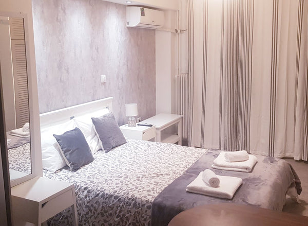 Enjoy our beautiful, comfortable, safe and minimal renovated space, which offers GR X & P apartment koukaki a perfect place to stay Entire condo vacation rental 41741673