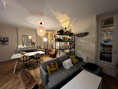 Un appartement de 85m2 situé en plein centre de lyon, à quelques mètres de la pl  Appartement Spacieux 80M2 Place des terreaux Entire rental unit vacation rental 53543009