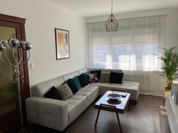 Een mooie woning voor 4 personen.  2 slaapkamers. Een grote badkamer met inloopd  Gezellige woning met tuin in een aangename buurt Entire home vacation rental 673161561301356963