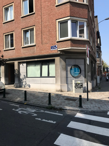 Hello everybody! <br />It's small apartment close of Delhaize and Carrefour stor Elsene, Belgium You are welcome with big smile! Private room in rental unit vacation rental 37552757