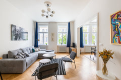 Spacious and newly renovated 2BDR apartment located in a charming and very popul Prague, Czechia SUNNY & LARGE Apt. 5min from WENCESLAS Sq. (AnnyL) Entire rental unit vacation rental 623754351451467633