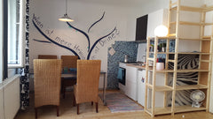 Gemütliche Wohnung für ein, zwei oder drei Personen. Duschbad, begehbarer Kleide Cologne, Germany Gemütliche Ein-Zimmer Wohnung in Wien Döbling Entire rental unit vacation rental 24401703