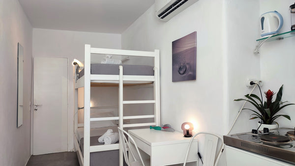 Super handy studio at the most convenient location, in the heart of Mykonos town Greece Bunk Beds Backflip - Mykonos Town Entire rental unit vacation rental 12903634