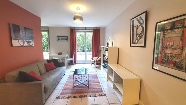 Au cœur du quartier prisé de Lyon 6<br />A proximité du centre commercial de la   Brotteaux/Calme T2 47m², Terrasse & Garage privé Entire rental unit vacation rental 45450833