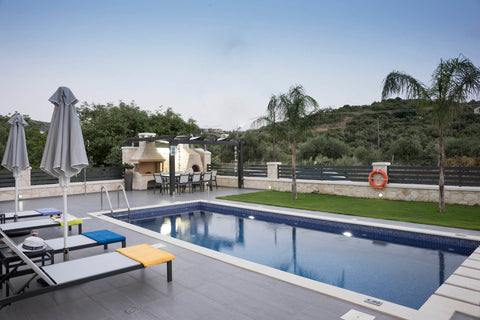 A modern designed villa, set in the seaside village of Almyrida in the Apokorona Chania, Greece Luxury villa with private pool, 300 m. to the sea Entire villa vacation rental 23307100