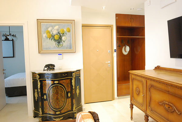 Easy access to everything from our special place, located in the center of Irakl  Central Heraklion Lovely Boutique 3-bedroom condo Entire condo vacation rental 703333829713907860