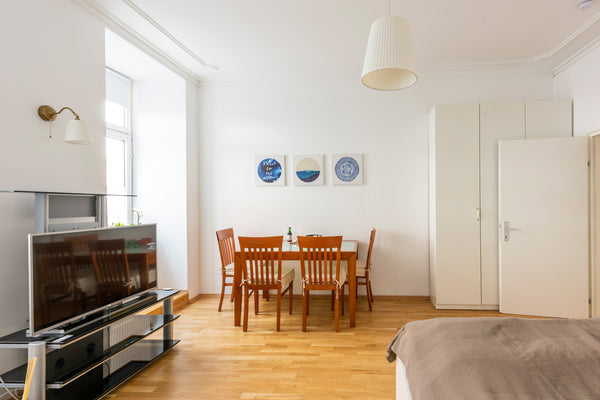 The fully furnished flat is located in the center of Vienna. This flat is locate Vienna, Austria Cosy quiet flat in center of Vienna Entire rental unit vacation rental 588450231106161575