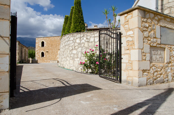 Villa Faraggi is a recently renovated traditional villa, located in the village  Athens, Greece Villa Faraggi, in a green and peaceful scenery Entire villa vacation rental 15897966