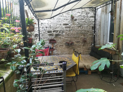 Studio chaleureux de 20m2 dans immeuble calme au RDC avec accès unique sur cour/ Paris, France Studio - accès privatif cour - proche Bercy Aréna Entire rental unit vacation rental 22664114