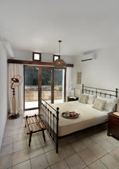 Featuring a garden, a terrace, and a shared lounge, Vila Sunwine provides accomm  Paros, Naousa, Camares, Villa Sunwine Entire villa vacation rental 32253404
