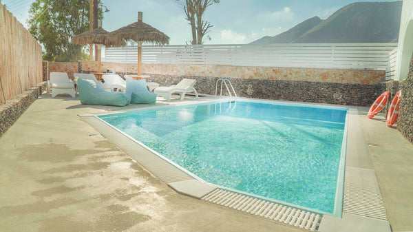 A lovely one bedroom apartment of 45 sq.meters constructed with traditional loca Greece Loukas Emma 