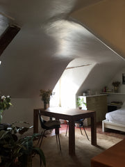 Studio atypique et agréable en plein cœur du Marais, à quelques minutes à pied d Paris, France Charming studio - Marais/Pompidou Entire rental unit vacation rental 23498812