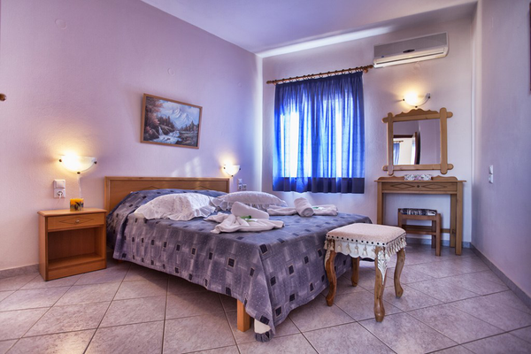 Bali Dorian is a complex of apartments, situated in Bali Bay in the central area Heraklion, Greece Bali Dorian serviced apartment Private room in serviced apartment vacation rental 614494977617853604