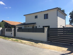 Maison neuve très agréable à vivre avec pelouse synthétique , piscine hors sol,  Saint-Médard-en-Jalles, France Maison récente idéalement située Entire home vacation rental 26146462