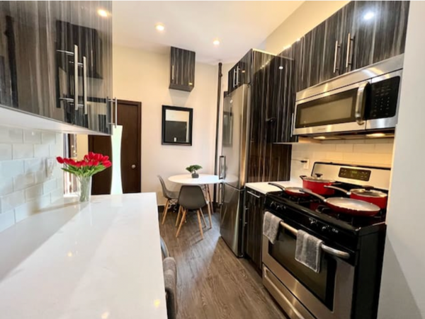 The whole group will enjoy easy access to everything from this centrally located New York, NY Rental unit in New York · 3 bedrooms · 4 beds · 1 bath Entire rental unit vacation rental 665798319766013910