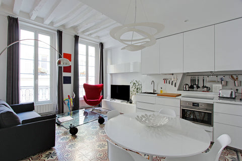 A superb 2BR apartment, fully redesigned in 2016 in the heart of historical Mara Paris, France BRAND NEW 2BR APARTMENT HEART MARAIS MODERN DESIGN Entire rental unit vacation rental 15548864