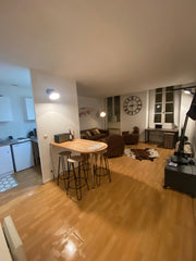 Super appartement très lumineux de 50m2 situé dans le centre ville de Bordeaux.  Bordeaux, France Joli appartement hyper centre de Bordeaux 50m2 Entire rental unit vacation rental 46129809