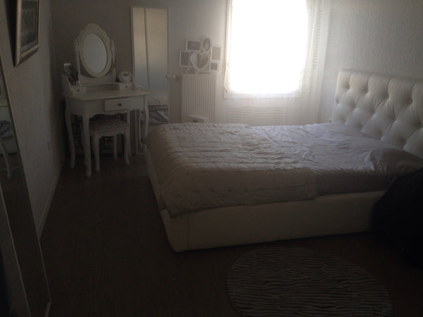 Chambre dans un appartement neuf à 10 minutes du centre-ville de Bordeaux<br />< Carbon-Blanc, France Chambre dans apartem neuf à 15 minute de Bordeaux Private room in rental unit vacation rental 18825158