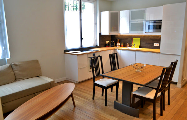 A flat made for a larger family or group of people wanting to explore Montmartre New York, NY Great family flat in heart of charming Montmartre Entire rental unit vacation rental 12769919
