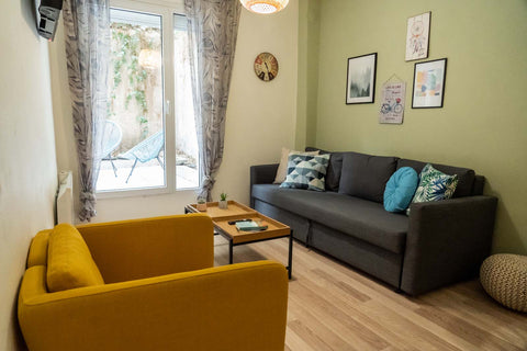 Escape in style in this comfortable and attractive apartment in the heart of the Thessaloniki, Greece University - AUTH | Turkish consulate Entire condo vacation rental 51609189