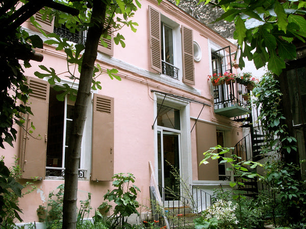 Paris X, duplex de 80 m2, 3 pièces tout confort, 5 couchages dans maison d'artis Paris, France 1er étage d'une maison avec jardin Entire home vacation rental 3137326