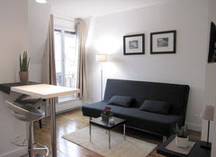 Recently renovated, fully-fitted apartment, located in a quiet street, nice typi Paris, France Sunny apartment. "Convention" area Entire rental unit vacation rental 6821644