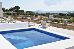 Newly built this small one bedroom house is fully equipped to make sure that you  6 person Cycladic Sea View House Cycladic home vacation rental 37136383