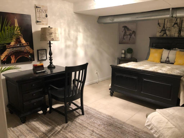 Charming two bedroom Cozy suite, Each room has two full size beds with TV, music New York, United States Home in Staten Island · ★4.79 · 2 bedrooms · 2 beds · 1 private bath Private room in home vacation rental 39672049