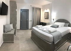 Our place located in Vothonas at the middle of the island!<br />we abstain 3-4km  Superior Apartment in Santorini (Vothonas) Private room in rental unit vacation rental 44676680