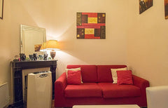 Studio avec petit coin chambre, refait à neuf entièrement. En plein coeur du Mar  Studio meublé en plein coeur du Marais Private room in rental unit vacation rental 20346384