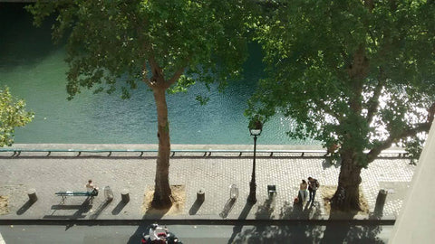 Appartement de 50m2 donnant sur le Canal Saint Martin, à proximité de République Paris, France Charming flat Canal Saint Martin/République Entire rental unit vacation rental 12490816