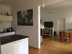 Bei der Unterkunft handelt sich um ein Zimmer in einer große Wohnung in einem sc Vienna, Austria tolles WG-Zimmer in perfekter Lage Private room in rental unit vacation rental 13243492