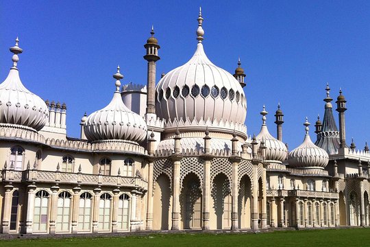 Private Round Trip Transfer: London to Brighton Sightseeing Day Trip  Private Tours and Travel Guide Europe London CITY London Destination Tour