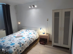 Renovated lower floor flat with cosy lounge, a modern kitchen with induction coo Brussels, Belgium EU appart. in Ixelles, GF-1 Entire condo vacation rental 49605324