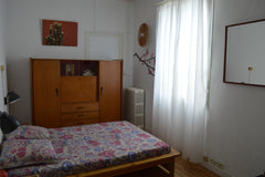 This lovely little house is located in the typical and quiet neighborhood of Nan Bordeaux, France Little house with small courtyard Entire guesthouse vacation rental 10261785